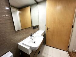 The Lakefront Residences (D22), Condominium #511912091